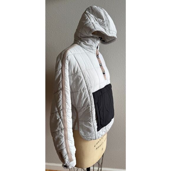 Savvi Women's Sz Small Stone Black Puffer Jacket EUC - Picture 5 of 5